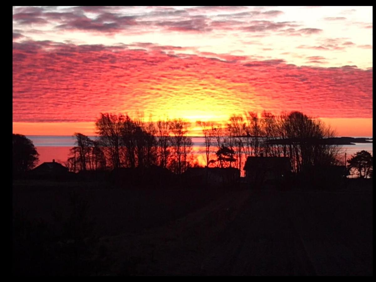 Ny Leilighet I Nevlunghavn Larvik Buitenkant foto